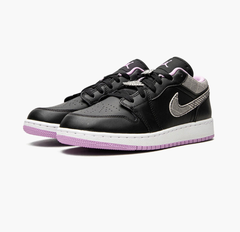 Air Jordan 1 Low SE "Girl Boss" Shoe (GS)