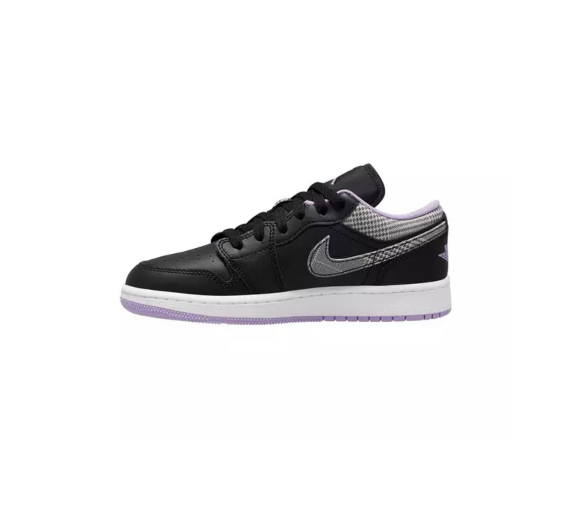 Air Jordan 1 Low SE "Girl Boss" Shoe (GS)